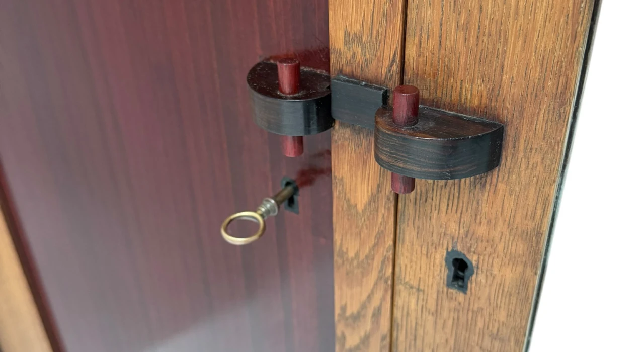 Art Deco Modernist Armoire or Wardrobe by J.J. Zijfers Amsterdam, 1920s